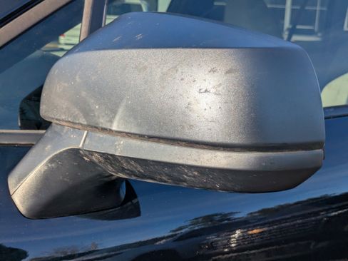 Used 2023 Toyota Corolla Cross L image 31