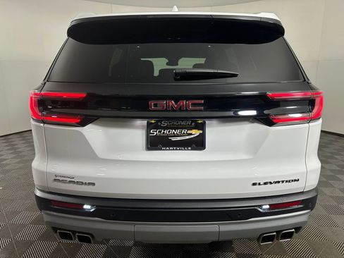 Used 2024 GMC Acadia Elevation w/ Luxury Package image 4