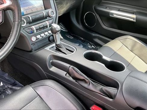 Used 2018 Ford Mustang Premium RWD image 14