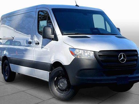 New 2025 Mercedes-Benz Sprinter 2500 image 2
