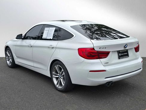 Used 2018 BMW 330i Gran Turismo xDrive image 5