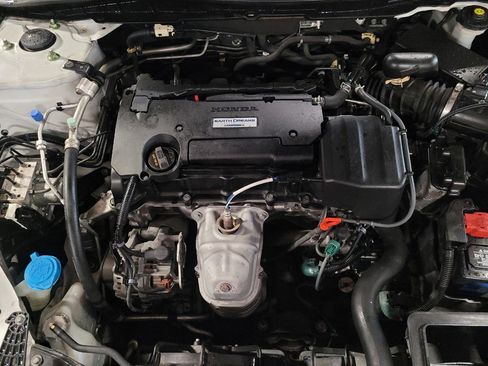 Used 2016 Honda Accord LX image 30