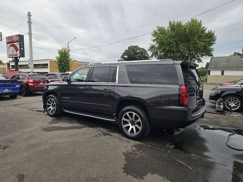 Used 2017 Chevrolet Suburban Premier AWD/4WD image 7