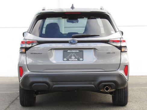 Used 2025 Subaru Forester Touring AWD/4WD image 7