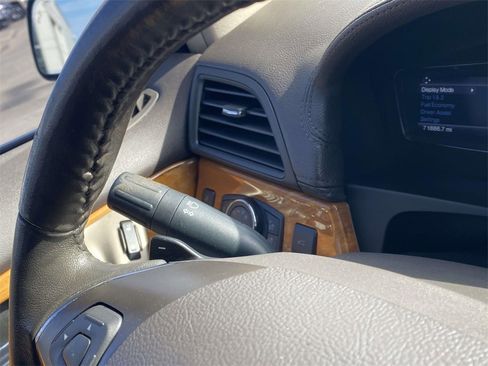 Used 2014 Lincoln MKX FWD w/ Equipment Group 102A image 32