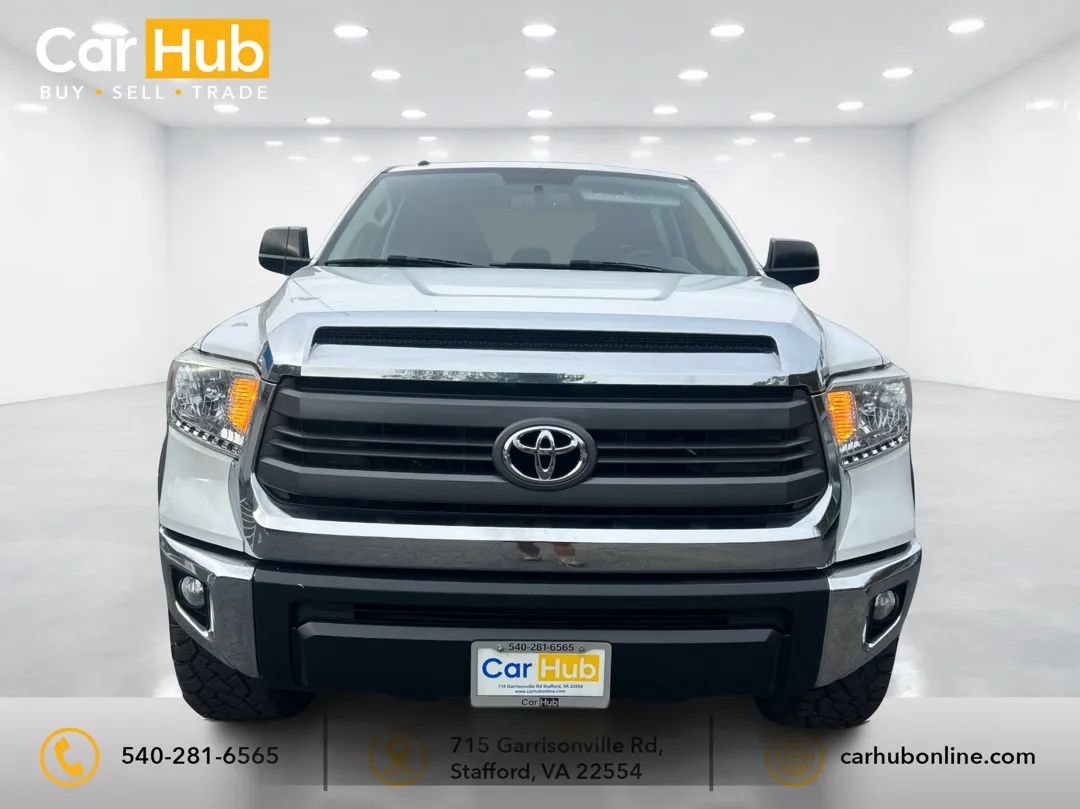 Used 2015 Toyota Tundra SR5 w/ SR5 Upgrade Package AWD/4WD image 2
