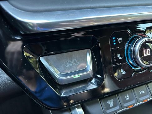 Used 2024 GMC Sierra 2500 Denali Ultimate AWD/4WD image 38