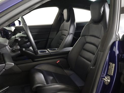 Used 2021 Porsche Taycan Turbo image 32