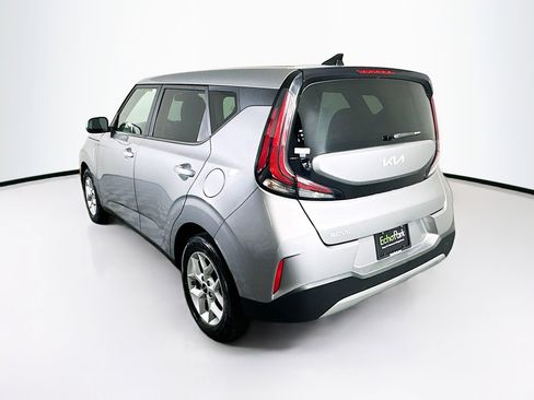 Used 2025 Kia Soul LX w/ LX Technology Package image 5
