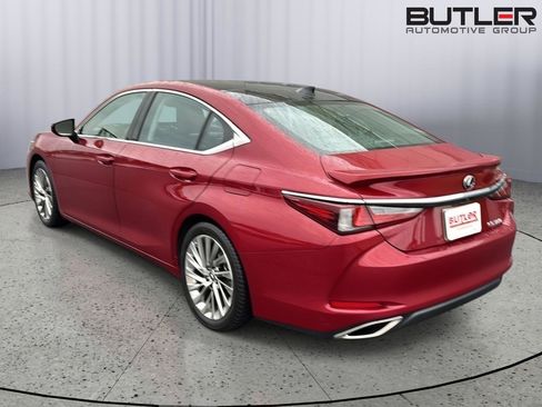 Certified 2022 Lexus ES 350 Ultra Luxury w/ Accessory Package 2 image 3