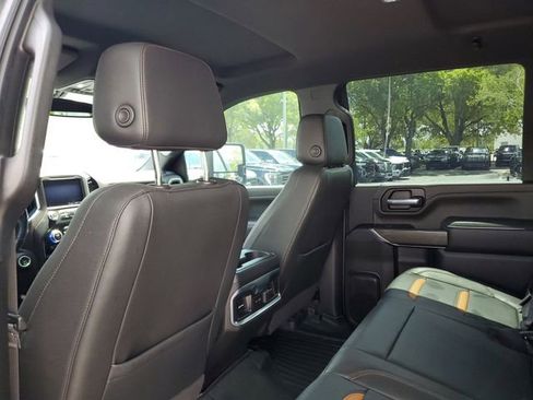 Used 2022 GMC Sierra 2500 AT4 AWD/4WD image 10