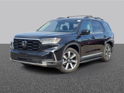Certified 2025 Honda Pilot Touring