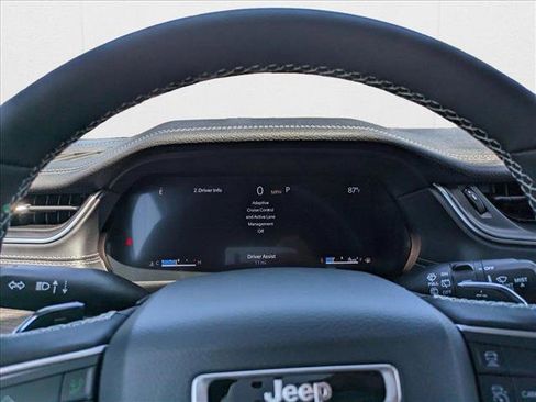 New 2025 Jeep Grand Cherokee L Limited w/ Black Appearance Package image 12