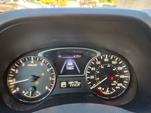 Used 2015 Nissan Pathfinder S image 14