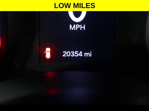 Used 2018 Jeep Wrangler Unlimited Sport S AWD/4WD image 3