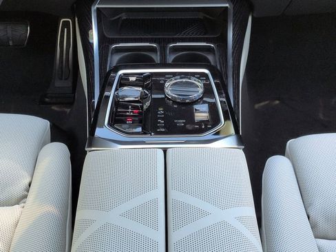 New 2026 BMW 740i RWD image 19