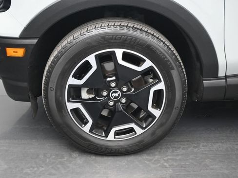 Certified 2023 Ford Bronco Sport Outer Banks w/ Tech Package AWD/4WD image 26