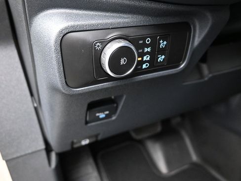 New 2025 Ford Bronco Badlands image 13