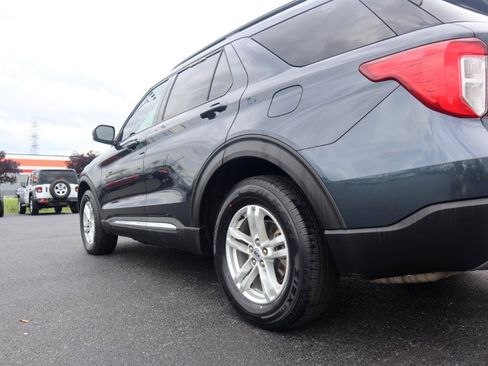 Used 2022 Ford Explorer XLT w/ Equipment Group 202A AWD/4WD image 24