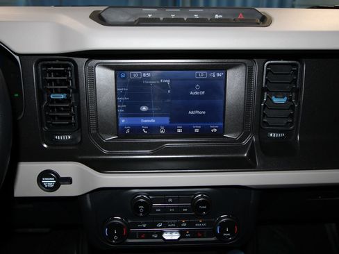 Used 2022 Ford Bronco Wildtrak AWD/4WD image 14