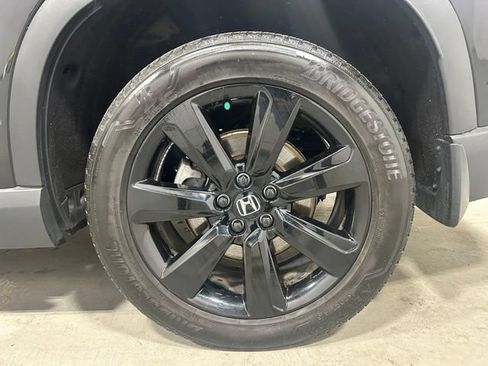Used 2025 Honda Pilot Black Edition image 23
