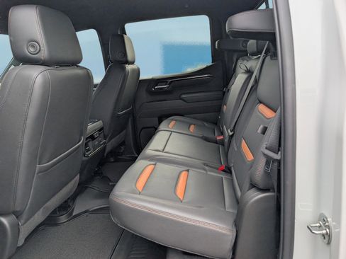 Used 2025 GMC Sierra 1500 AT4 w/ AT4 Preferred Package image 14