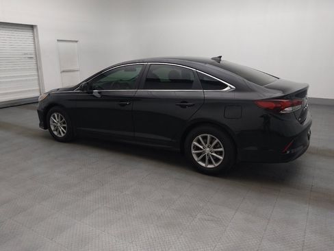Used 2019 Hyundai Sonata SE w/ Cargo Package FWD image 3