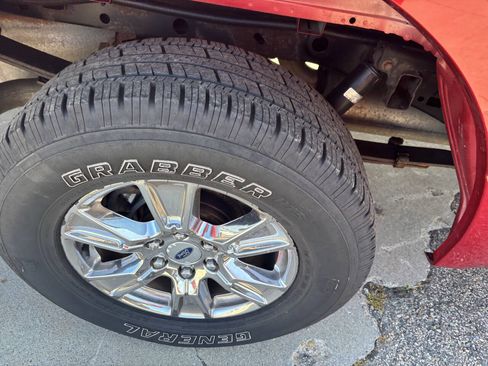 Used 2015 Ford F150 XLT w/ Equipment Group 302A Luxury AWD/4WD image 34