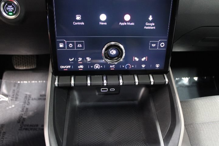 Used 2025 GMC Terrain Elevation AWD/4WD image 32