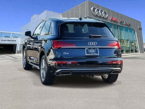 Used 2023 Audi Q5 e Premium Plus w/ Premium Plus Package image 7