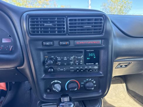 Used 1998 Chevrolet Camaro Z28 image 11