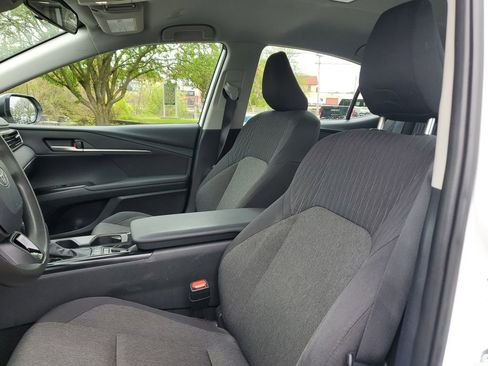 Used 2025 Toyota Camry LE FWD image 15