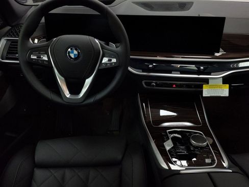 New 2026 BMW X5 xDrive50e w/ Climate Comfort Package image 25