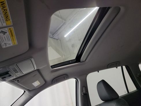 Used 2022 Honda Pilot Special Edition image 24