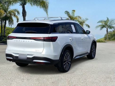 Certified 2026 INFINITI QX60 Luxe w/ Cargo Package FWD image 5
