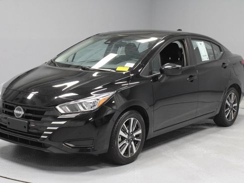Certified 2024 Nissan Versa SV FWD image 6