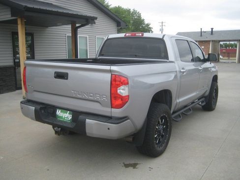 Used 2017 Toyota Tundra Limited w/ Limited Premium Package AWD/4WD image 9