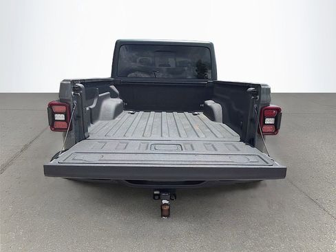 Used 2020 Jeep Gladiator Rubicon AWD/4WD image 12