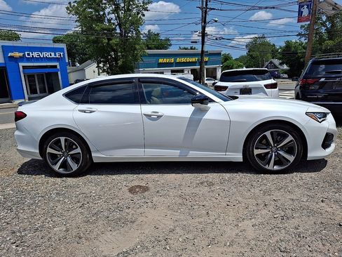 Used 2024 Acura TLX w/ Technology Package FWD image 8