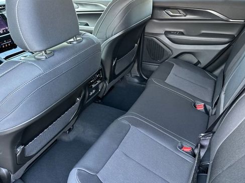 New 2025 Jeep Grand Cherokee Laredo X image 14