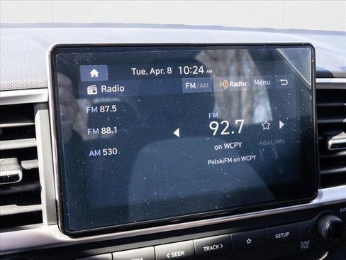 New 2025 Hyundai Venue SEL image 16