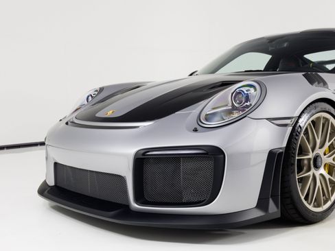 Used 2018 Porsche 911 GT2 RS RWD image 62