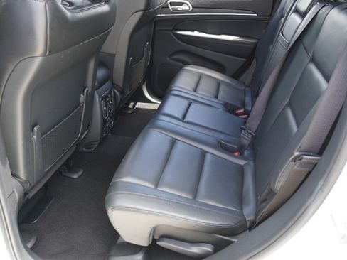 Used 2020 Jeep Grand Cherokee Limited w/ Luxury Group II RWD image 30