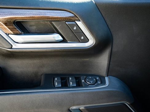 Used 2025 Chevrolet Silverado 1500 LT image 24