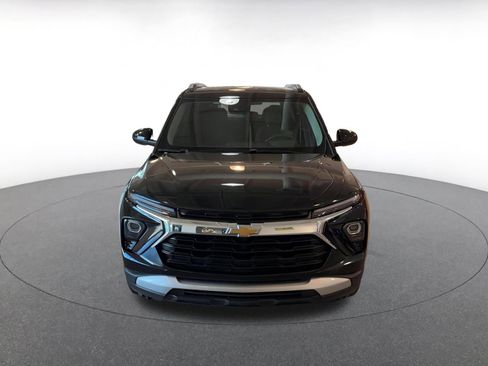 Used 2025 Chevrolet TrailBlazer LT image 4