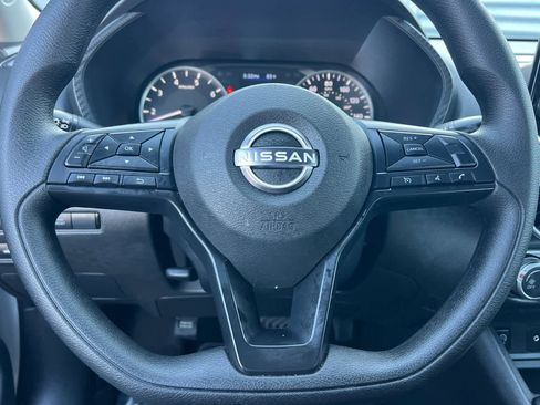 Certified 2025 Nissan Sentra S image 27