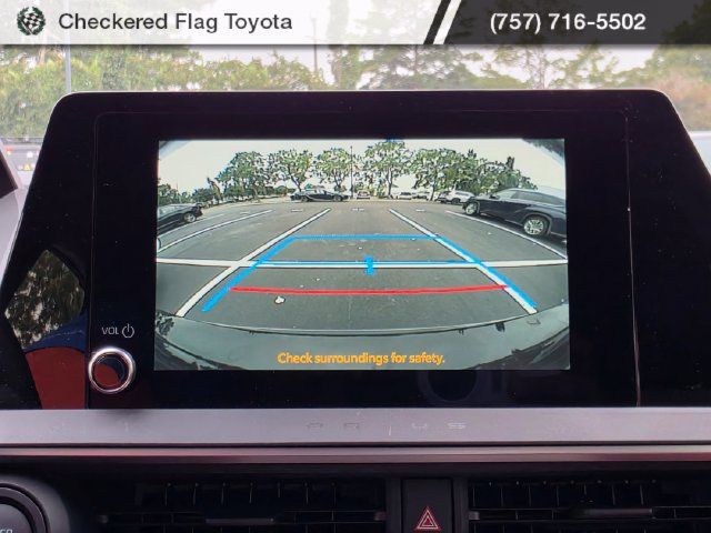 Used 2026 Toyota Prius Plug-In Hybrid FWD image 15
