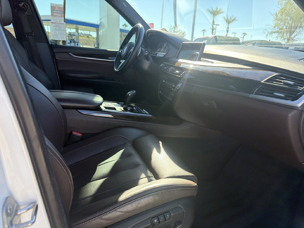 Used 2016 BMW X5 xDrive50i AWD/4WD image 27