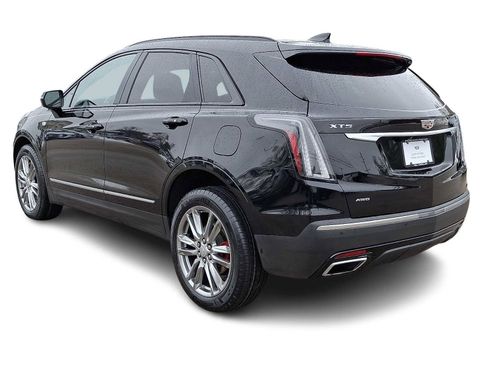 Certified 2023 Cadillac XT5 Sportv image 3