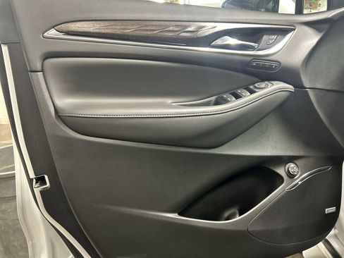 Certified 2023 Buick Enclave Avenir w/ Avenir Technology Package image 24